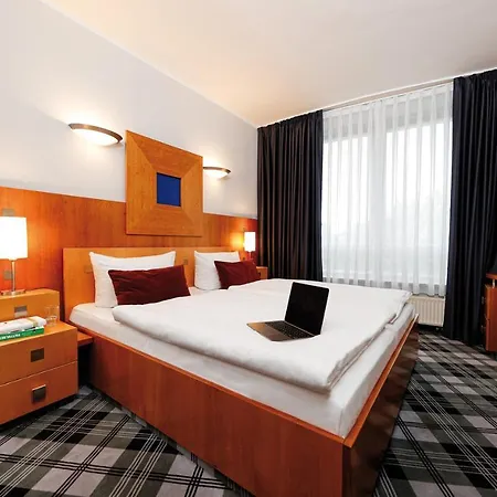 Median Hannover 4* ليرته