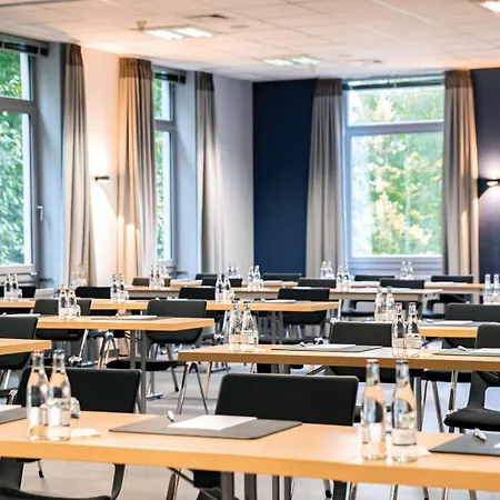 فندق Median Hannover ليرته