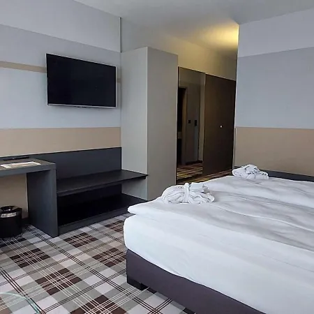Median Hannover 호텔 4*