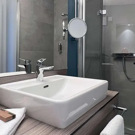 فندق Median Hannover 4*