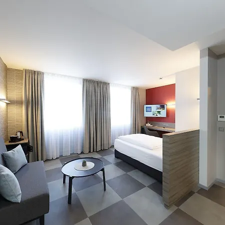 فندق Median Hannover 4*