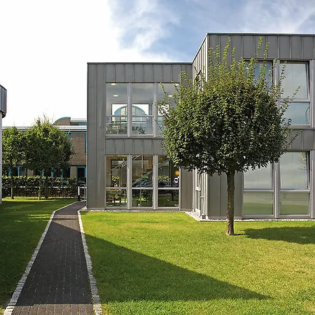 Hotel Median Hannover 4*