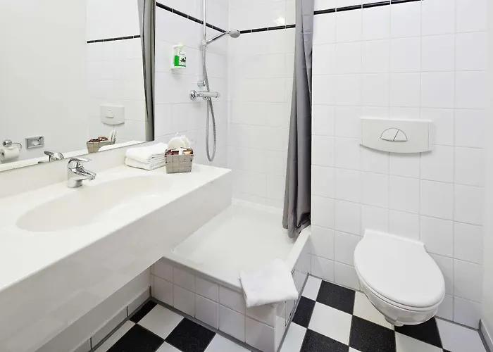 Median Hannover Отель Лерте