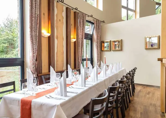 Отель Median Hannover Лерте